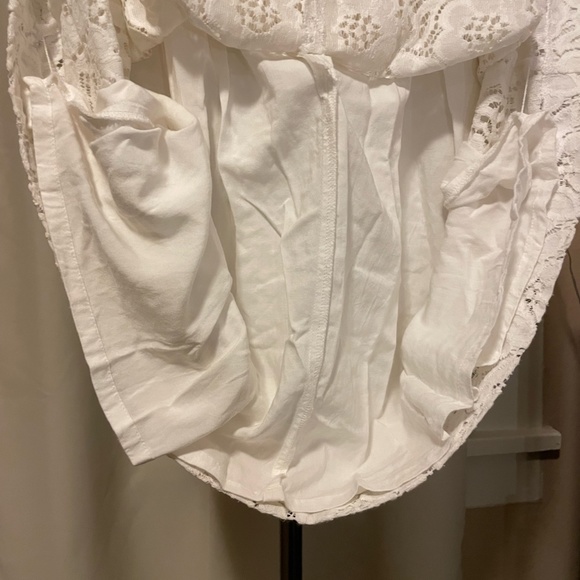 White lace skirt with ribbon waist trim by the Loft - Picture 5 of 6